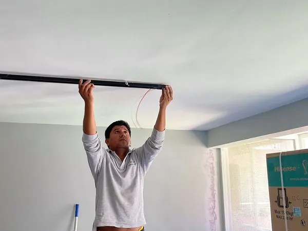 Pintura de cielo raso